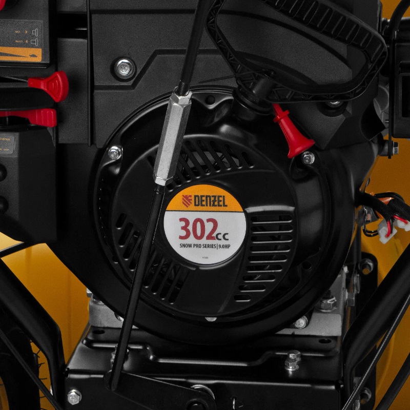 Бензиновая снегоуборочная техника Denzel SBL 711D PRO 97655 (высота захвата 54 см, вес 95 кг, колеса) в Иваново