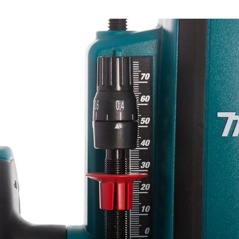 Фрезер Makita RP 1800 F
