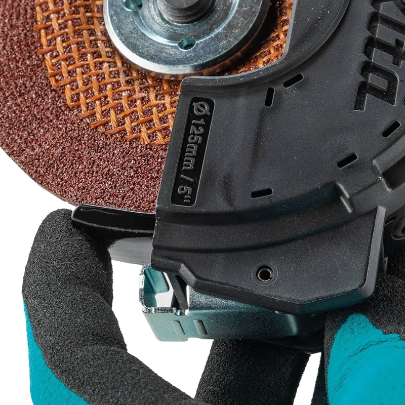 Угловая шлифмашина (болгарка) Makita GA5095X01, 125 мм, 1900 Вт, плавный пуск в Твери
