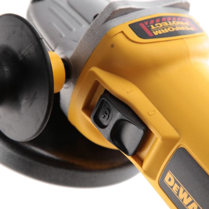 Угловая шлифмашина (болгарка) DeWalt D28133, 125 мм, 1200 Вт, плавный пуск в Переславле