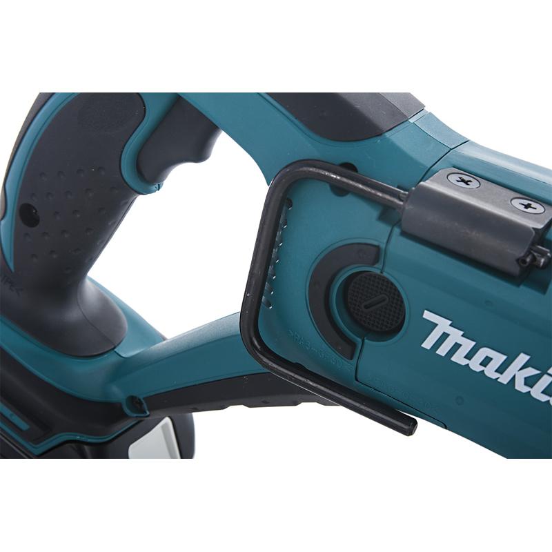 Аккумуляторная сабельная пила Makita BJR181RFE (аккумулятор li-ion; толщина металла 130 мм, дерева 255 мм, вес 3.7 кг) в Муроме
