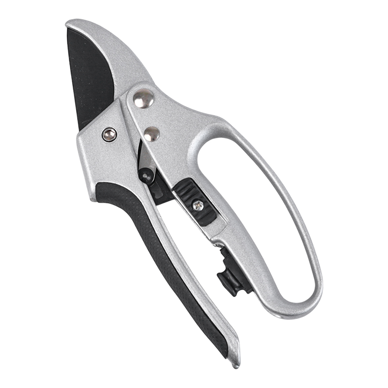 Секатор Polyagro SILVER LUXE 7592330, с храповым механизмом  в Ярославле