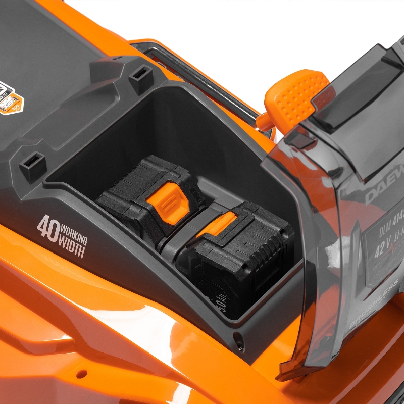 Газонокосилка аккумуляторная Daewoo DLM 4142Li SET, бесщеточный двигатель 2х21В,40см , 2шт.АКБ 5Ач +ЗУ в Иваново