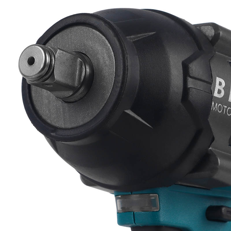 Бесщеточный ударный гайковерт Gruwatt DBL11, 700 Нм, 21v (под Makita LXT), 4Ah аккумулятор 2 шт, головка 19 мм, кейс в Кинешме