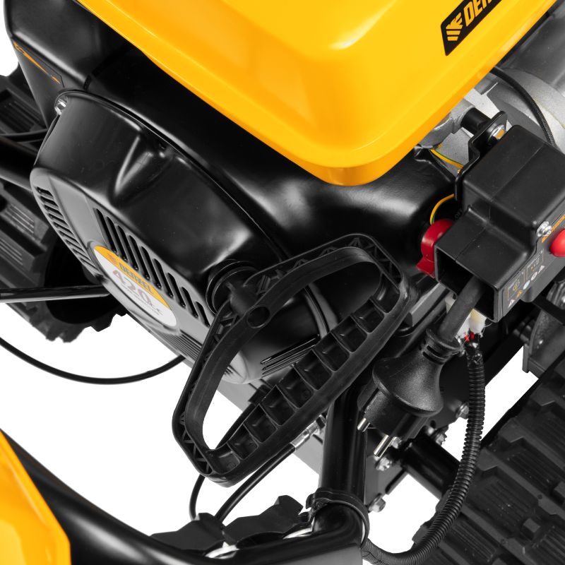 Бензиновая гусеничная снегоуборочная техника Denzel SBL 711DT PRO 97656, 420cc (с электростартером) в Рыбинске