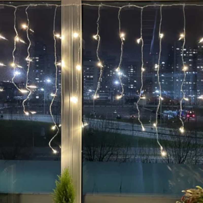 Гирлянда светодиодная "Бахрома" Эра Б0041907 550930, 2мх1м 62LED 24В IP44 (без трансформатора Б0041911) тепл. свет  в Рыбинске