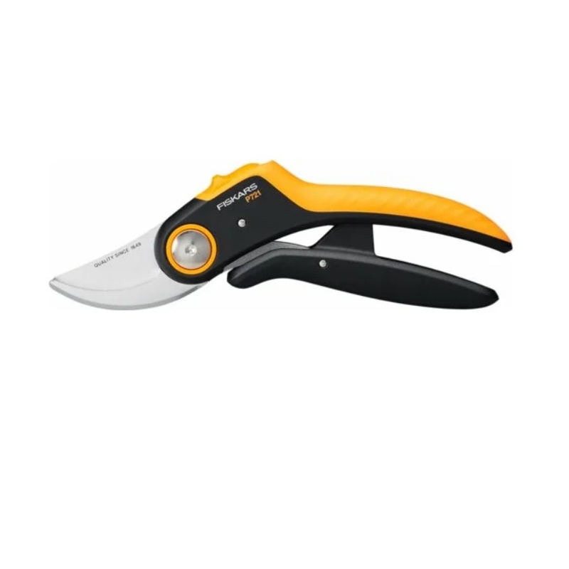 Секатор плоскостной Fiskars Plus PowerLever P721 1057170