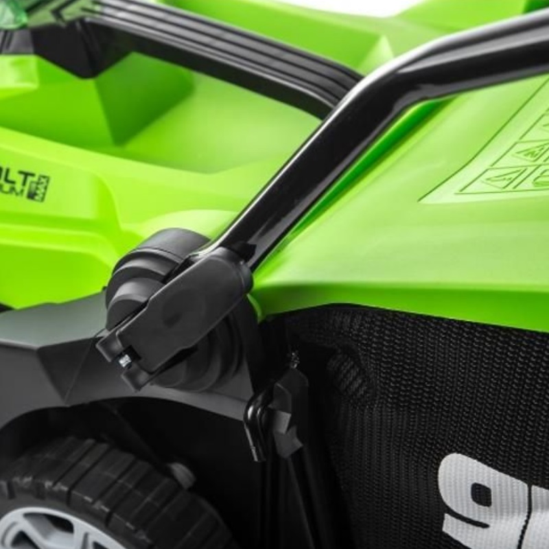 Аккумуляторная газонокосилка Greenworks G40LM35K4 (40В, 35см, ЗУ, мягкий травосборник)