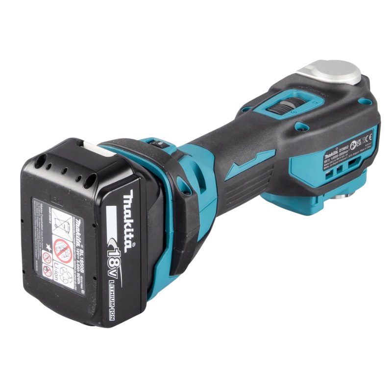 Аккумуляторный многофункциональный инструмент Makita DTM52RTJX1 (2xАКБ 5,0 Ач, быстрое ЗУ, с набором оснастки) в Кинешме