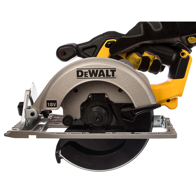 Аккумуляторная циркулярная пила DeWalt DCS391N, без аккумулятора и ЗУ в Кинешме