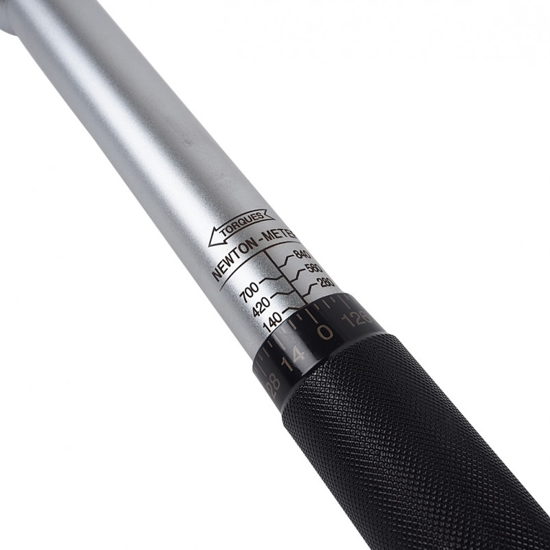 Ключ динамометрический JTC JTC-6906, 3/4", усилие затяжки 140-840Nm, длина 1155мм, JTC /1 в Иваново