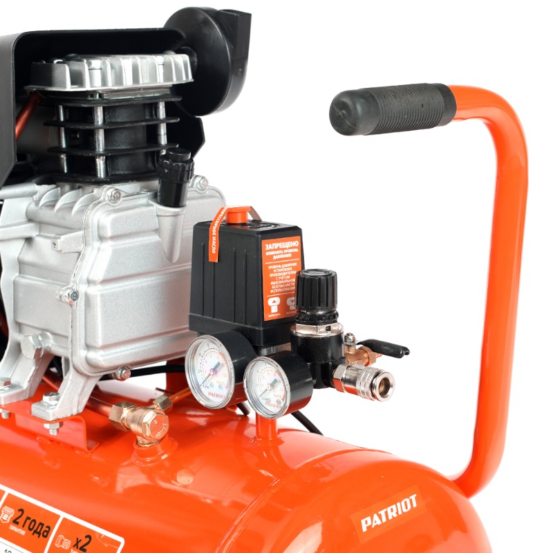 Компрессор Patriot Euro 50-260K 525306316 + набор пневмоинструмента Kit 5В