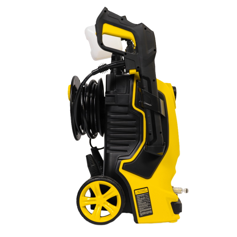Мойка высокого давления Champion HP3200, 140 бар, 2 кВт, t 40С, 15.3 кг, асинхронный, пеногенератор в Вологде
