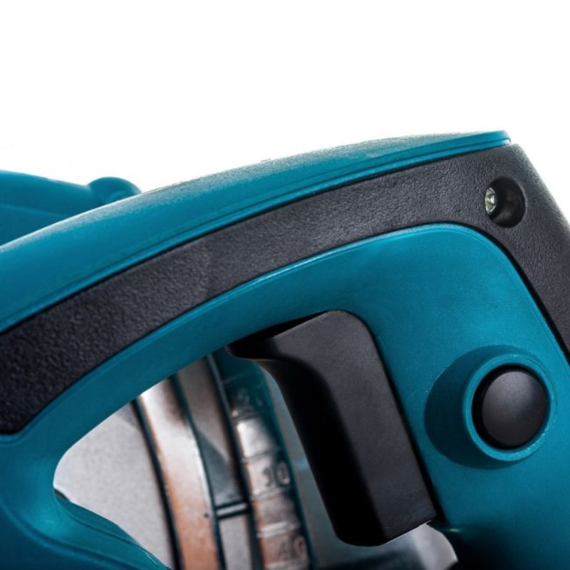 Циркулярная пила Hyundai EXPERT C 1800-210 в Костроме