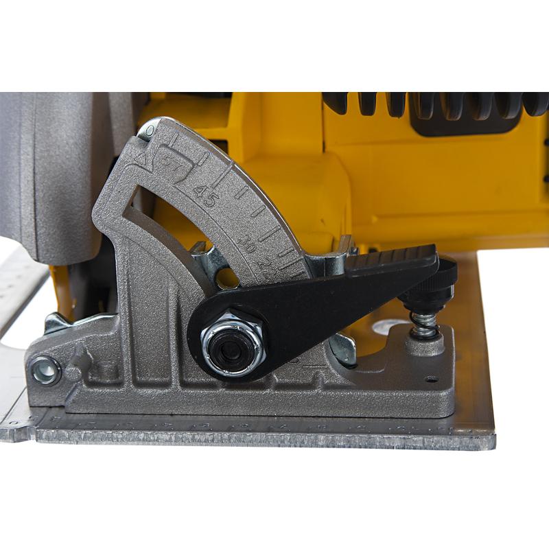 Циркулярная пила DeWalt DWE575 в Нижнем Новгороде
