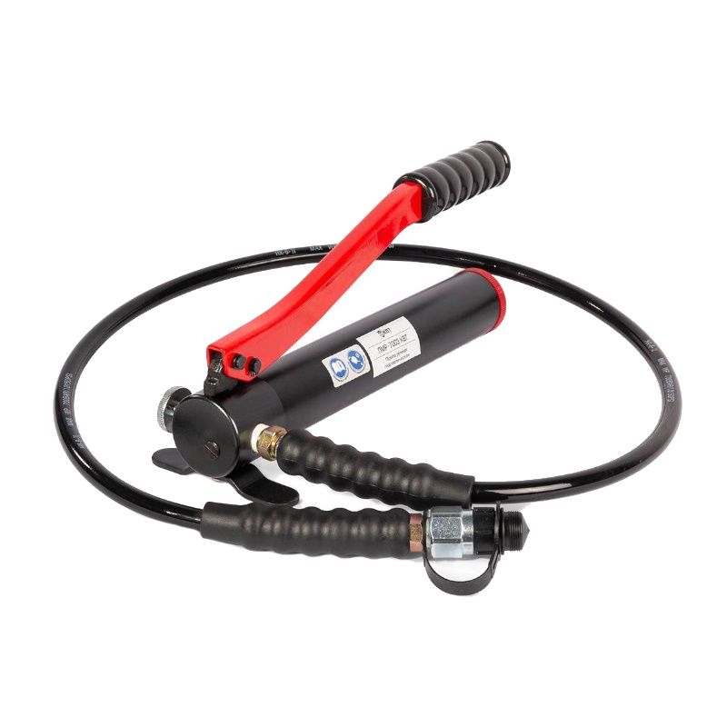 Помпа гидравлическая ручная КВТ ПМР-7003 69284 8864₽