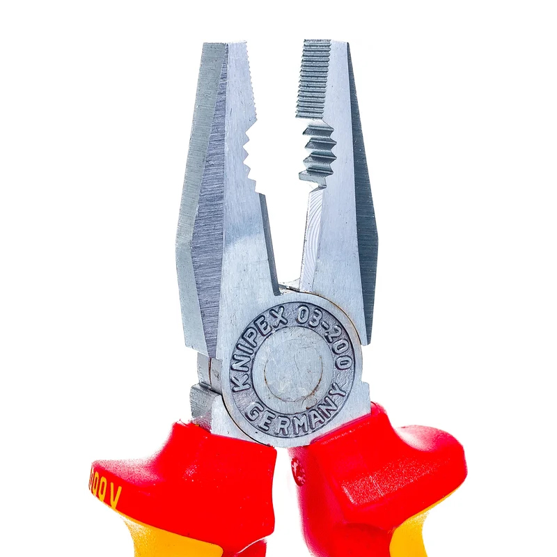 Плоскогубцы комбинированные Knipex KN-0306200SB VDE, 200 мм, хром, 2-комп диэлектрические ручки в Кинешме