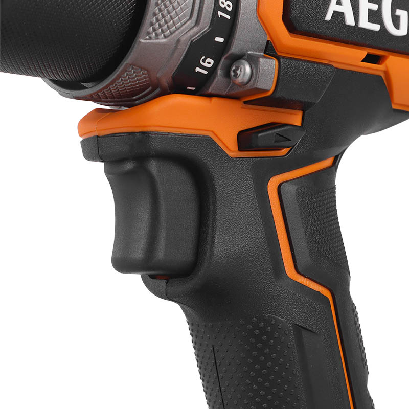 Дрель-шуруповерт AEG BS18SBL-202C 4935472277 в Иваново