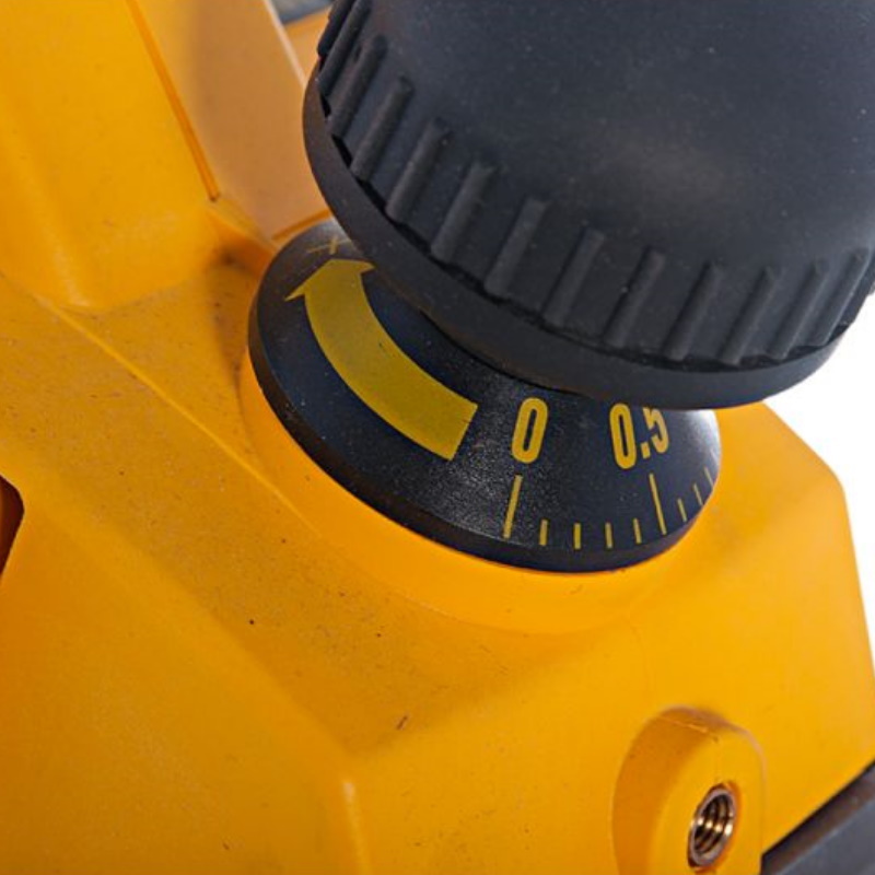 Электрический рубанок DeWalt DW 680 в Костроме