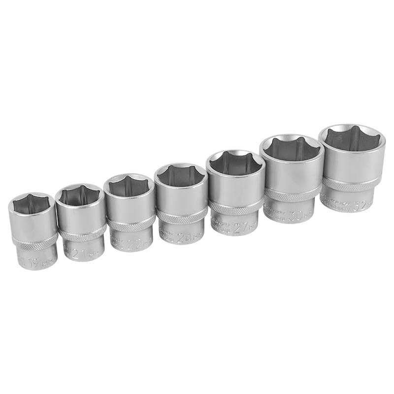 Набор инструментов Дело Техники  620851, 1/4", 3/8", 1/2", 151 предмет в Иваново