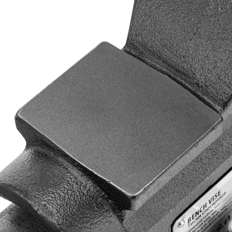 Тиски слесарные Denzel BVH-100 18683, 100 мм, поворотные, стальная направляющая, с наковальней в Угличе