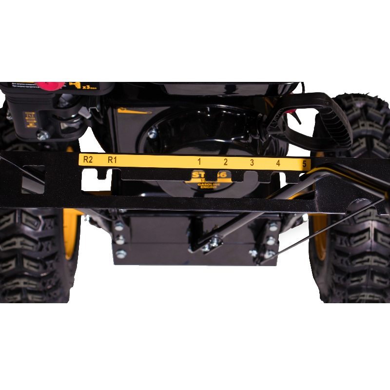 Снегоуборщик бензиновый Champion ST 656