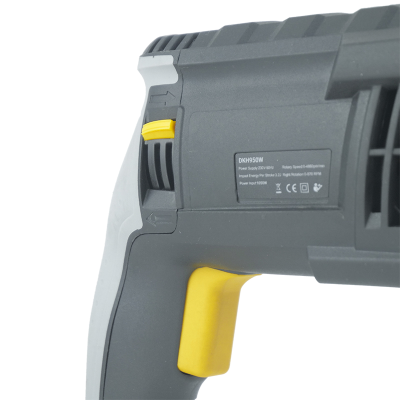 Перфоратор Deko DKH950W 063-4120  в кейсе, с защитной муфтой в Кинешме