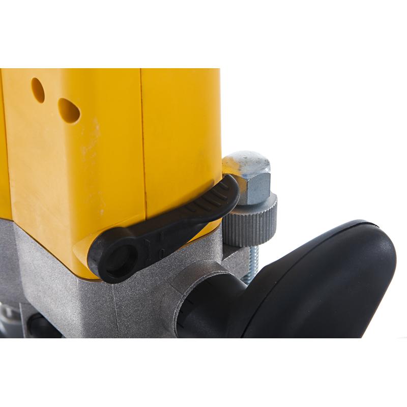 Фрезер DeWalt DW 626