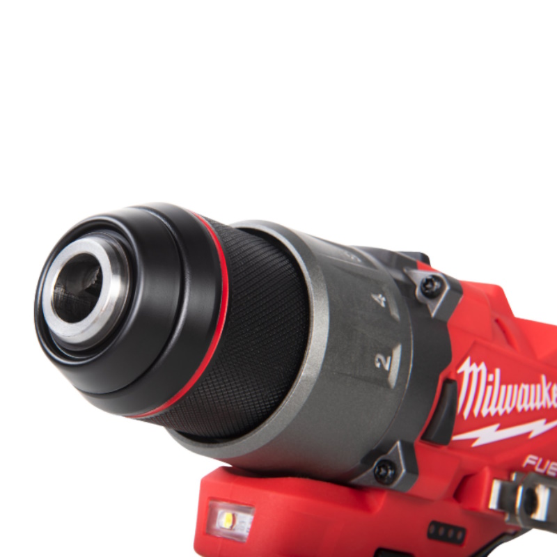 Аккумуляторная дрель-шуруповерт Milwaukee FUEL M12 FDD2-402X 4933479874 в Рыбинске