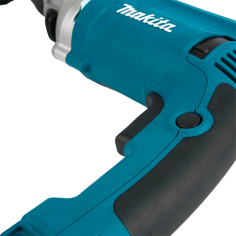 Ударная дрель Makita HP 2070 (реверс, max диаметр металла 16 мм)