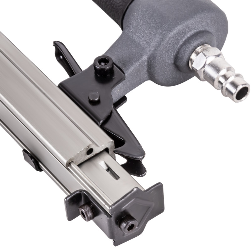 Пневмостеплер для скоб FoxWeld AERO 5753