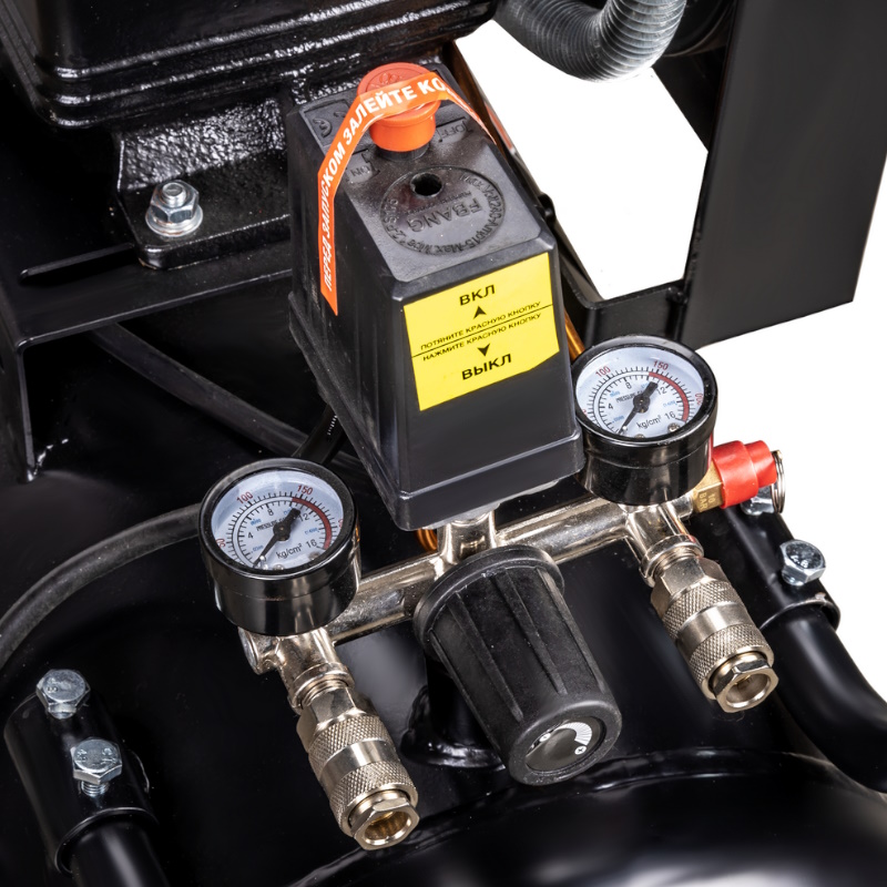 Компрессор масляный ременной FoxWeld AEROMAX 380/100 HP 7068