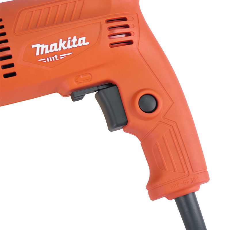Дрель безударная Makita M0600