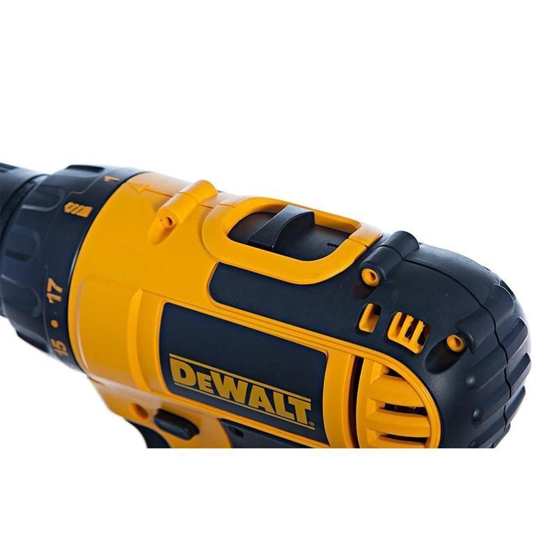 Аккумуляторная дрель-шуруповерт DeWalt DC743KB