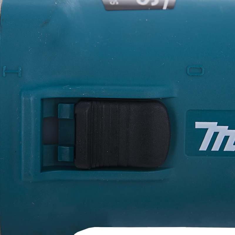 Угловая шлифмашина (болгарка) Makita 9565C, 125 мм, 1400 Вт, плавный пуск в Иваново
