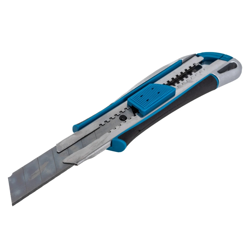 Нож РемоКолор ALUMINIUM PROFI 19-0-303 с выдвижным лезвием 25 мм HCS корпус из Al сплава автофиксатор 594₽