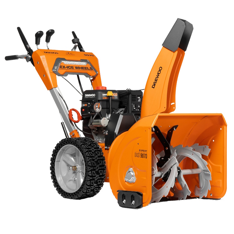 Снегоуборщик бензиновый Daewoo DAST 9070 (мощность двигателя 9 л.с., вес 105 кг, высота 55 см) в Вологде