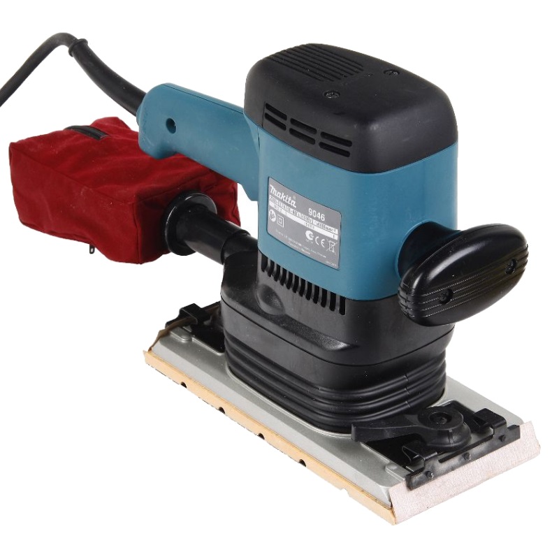 Вибрационная шлифмашина Makita 9046 (размер подошвы 115x229, подключение к пылесосу, напряжение 220 В) в Переславле