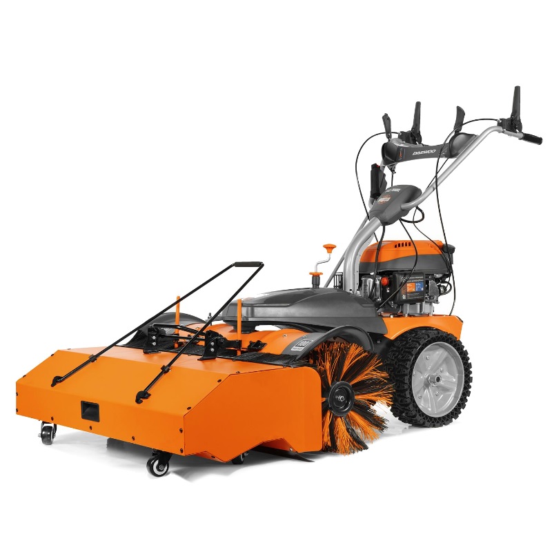 Машина подметальная бензиновая Daewoo DASC 70100E (мощность 7 л.с., вес 86 кг, тяговый привод)