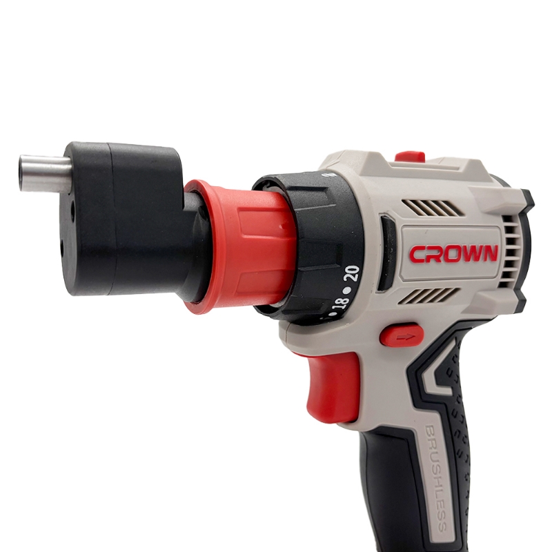 Дрель-шуруповерт Crown CT21131HQX-2 BMC, аккумуляторный, бесщеточный, 20В, 2х2.0Ач, б/з патрон+ угл. патрон + патрон со/смещением в Череповце