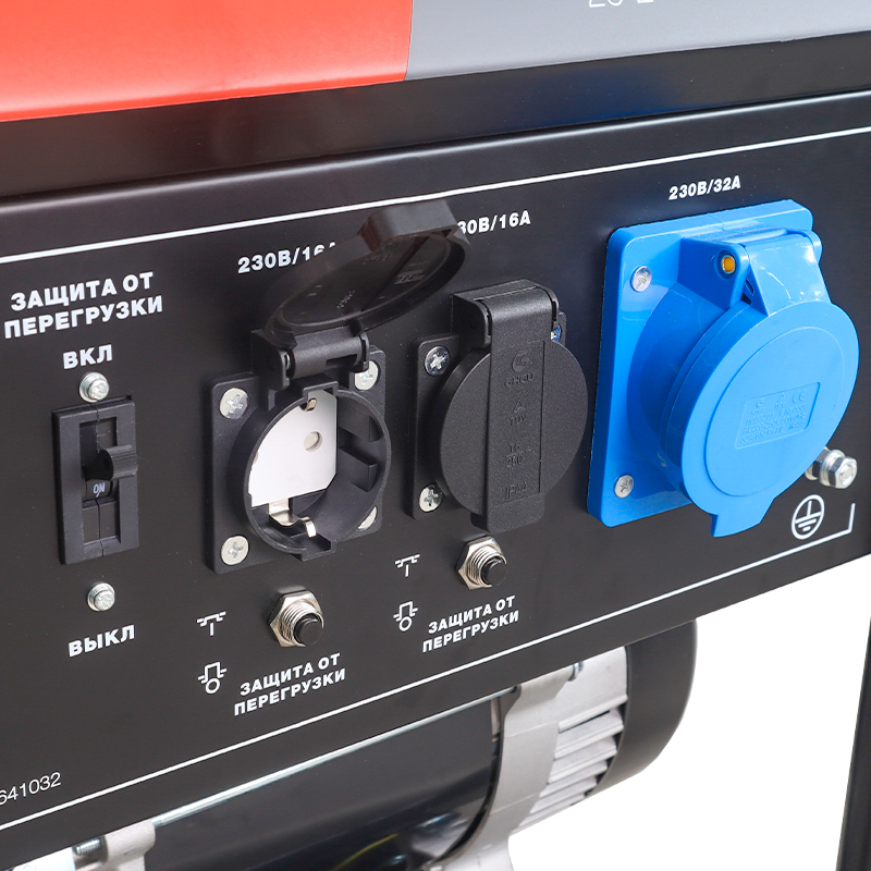 Однофазный электро бензо генератор Fubag BS 7500 (7 кВт, ручной запуск, 3 розетки)