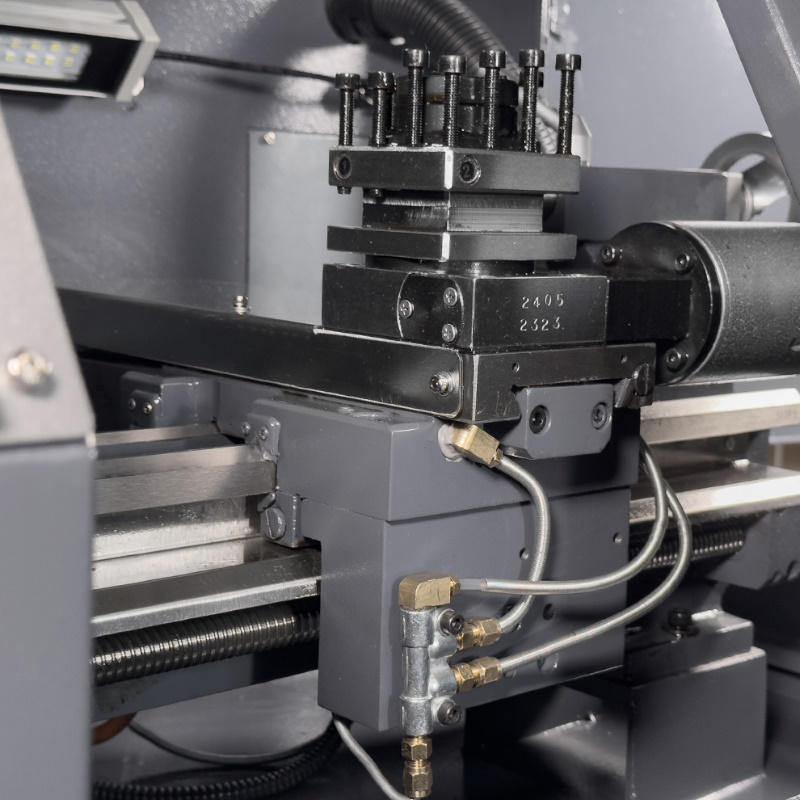 Токарный станок с ЧПУ Visprom SP210 CNC 38241002, с горизонтальной станиной в Переславле