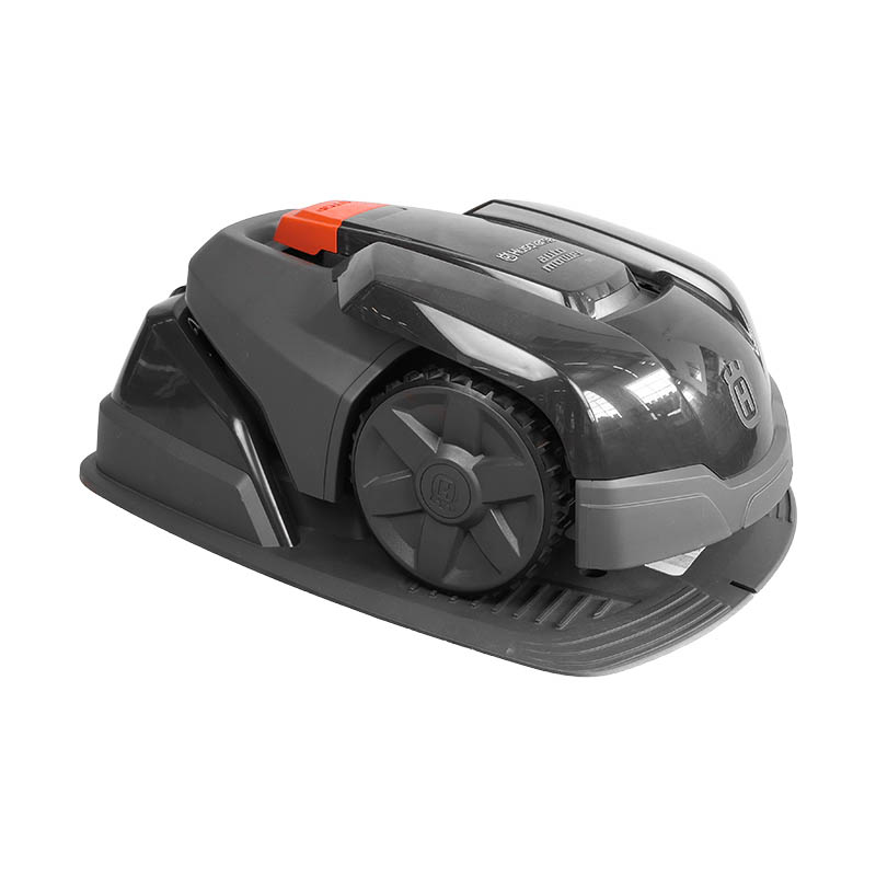 Самоходная газонокосилка-робот Husqvarna AM105 9676454-11 (напряжение аккумулятора 18.5В, ЗУ) в Переславле