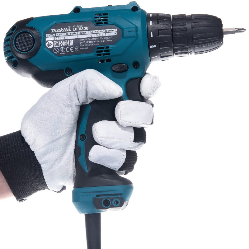 Сетевая дрель-шуруповерт Makita DF0300 (вес 1,2 кг, мощность 320 Вт, кабель 2,5 м)