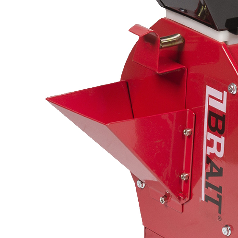 Кормоизмельчитель Brait CM2500-V 24.01.003.056, 2,5кВт, 300кг/ч, 4 сетки 2-5мм, 50Гц, 2850об/мин