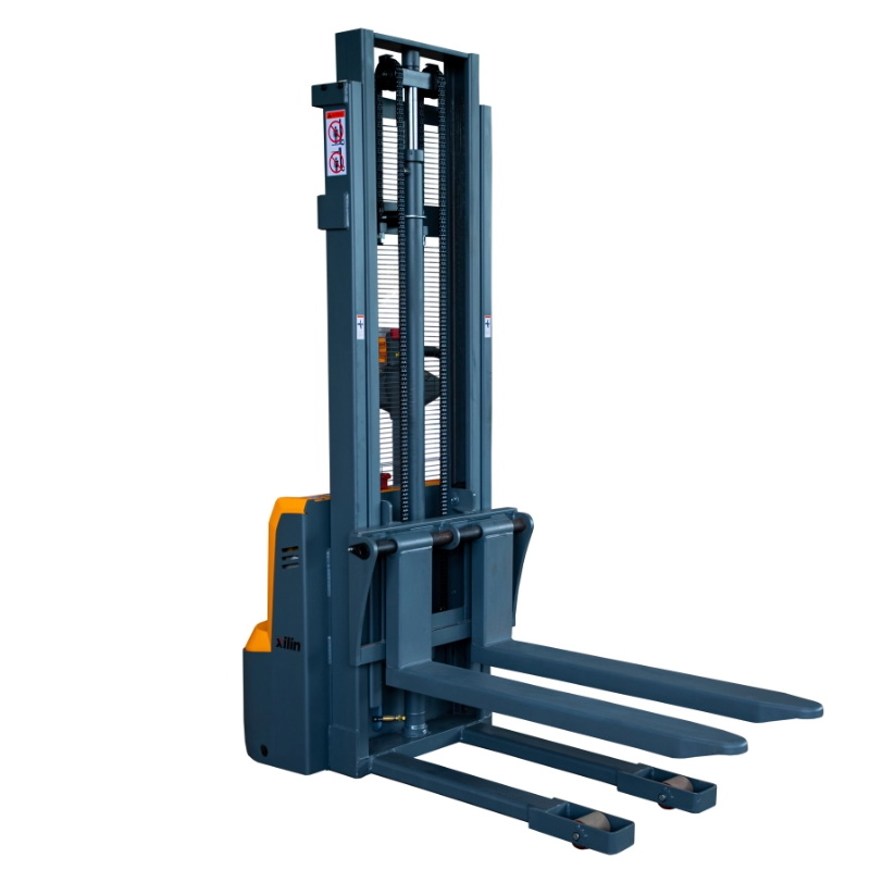 Штабелер самоходный TOR XILIN CDD12R-EN 1045514, 1,2 т, 3,0 м, 24/105 В/Ач, с раздвижными вилами в Рыбинске