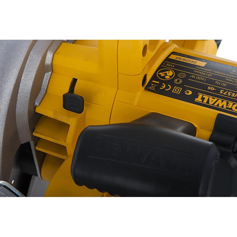 Циркулярная пила DeWalt DWE575 в Нижнем Новгороде
