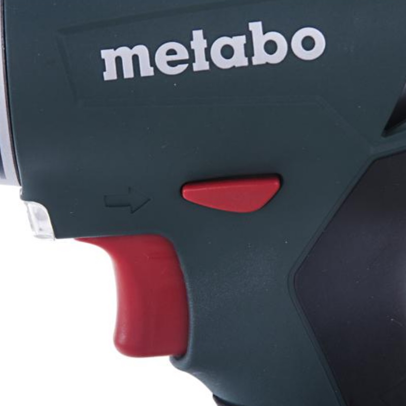Аккумуляторная дрель-шуруповерт Metabo BS 12 NiCd в кейсе + фонарь ULA 602194600 в Рыбинске