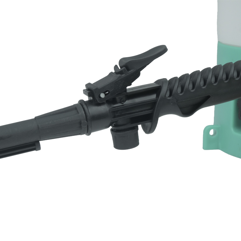 Опрыскиватель садовый плечевой аккумуляторный Sturm GS8210B 4603010082392 (10 л, регулируемая штанга, давление 0.4 мПа) в Ярославле