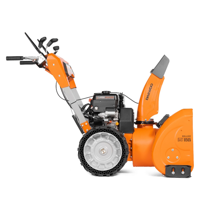 Снегоуборщик бензиновый самоходный для мокрого снега Daewoo Dast 8565 (вес 92 кг, высота 52 см, ручной) в Кинешме